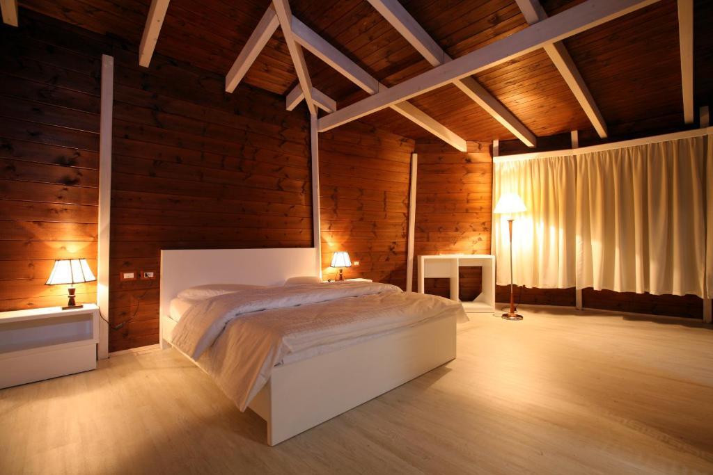 Hotel Kastria Tirana Extérieur photo