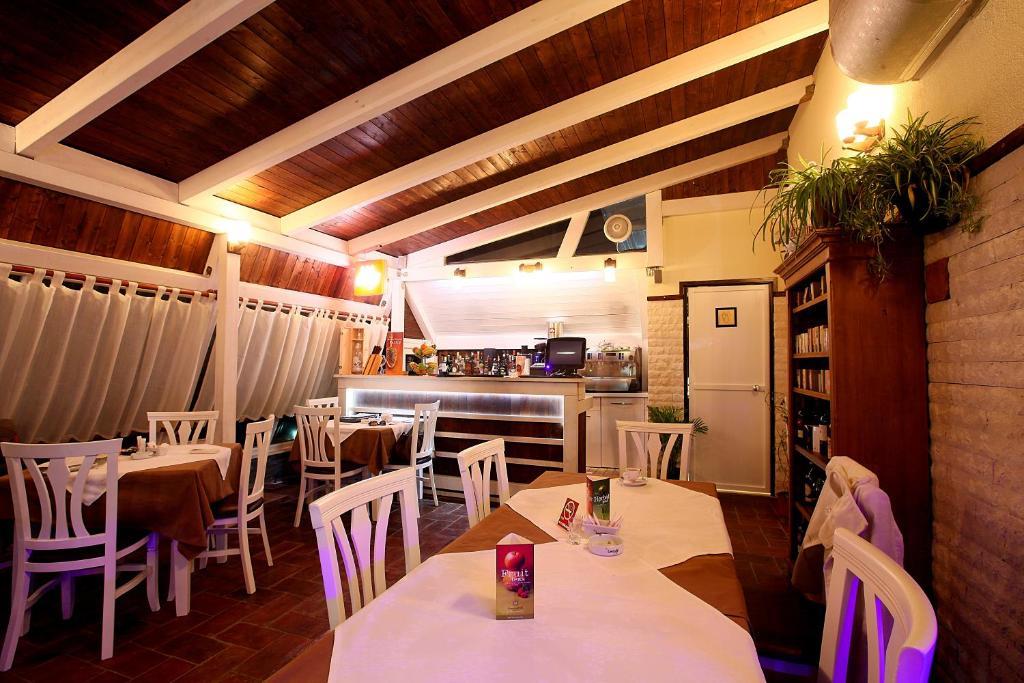 Hotel Kastria Tirana Extérieur photo