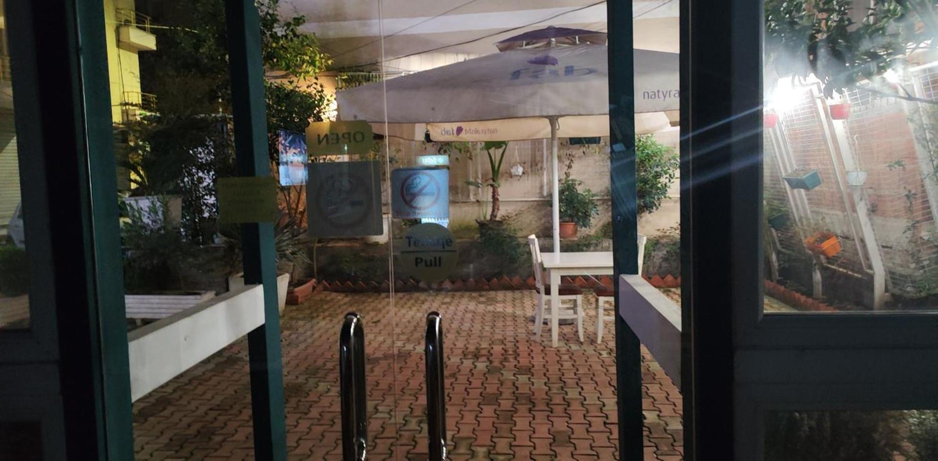 Hotel Kastria Tirana Extérieur photo