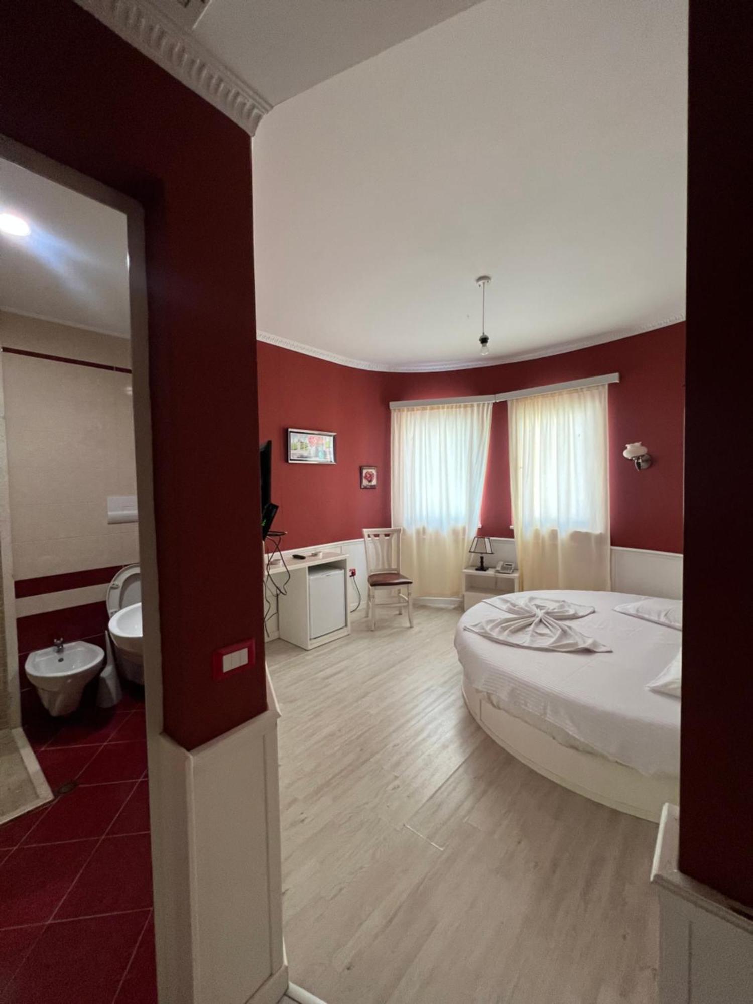 Hotel Kastria Tirana Extérieur photo